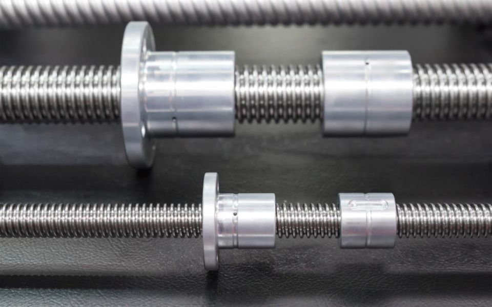 TR 18x4mm Sağ Trapez Vidalı Mil